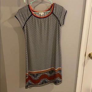 Navy and white patterned shift dress